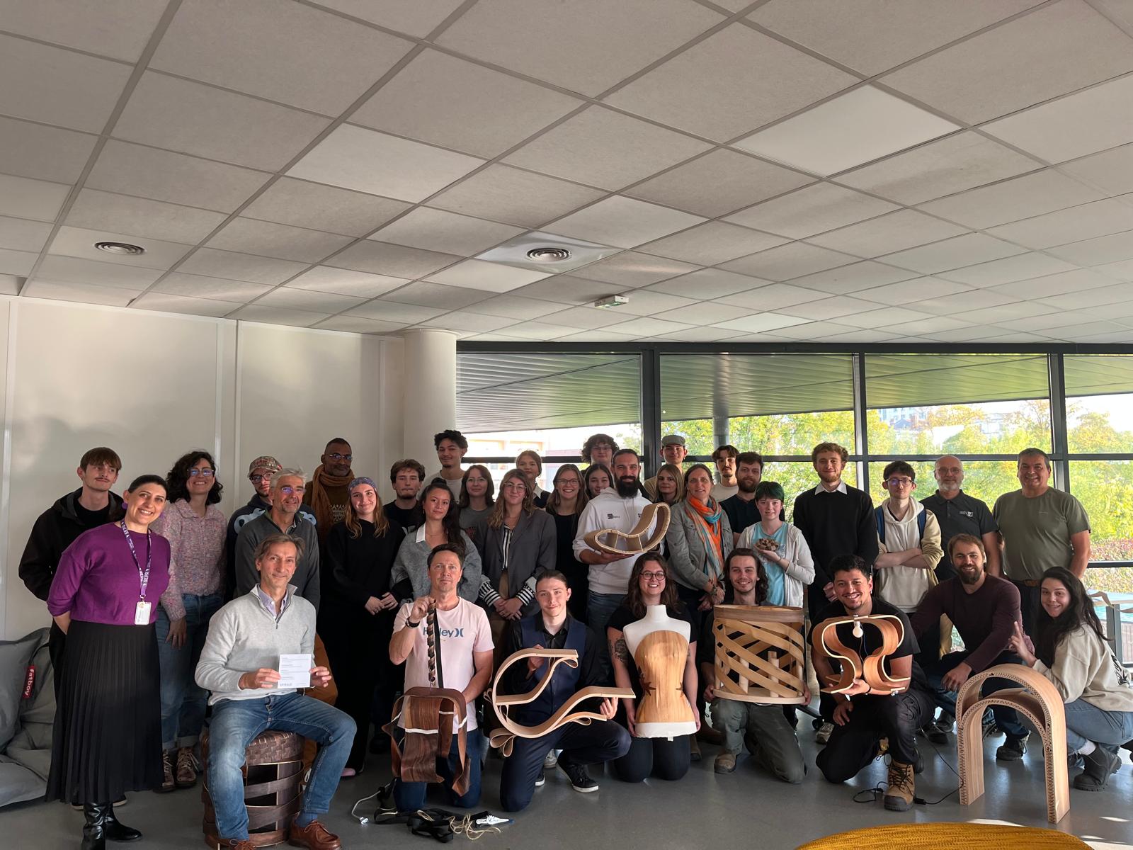 15 élèves de l’ENME vivent une expérience complètement cintrée à Lyon !
