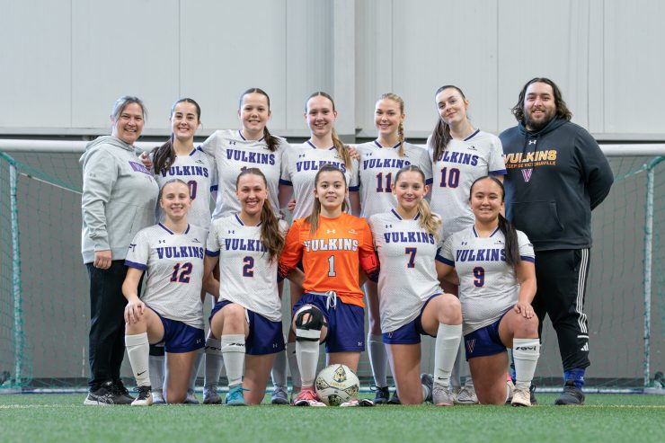 photo d'équipe des Vulkins soccer intérieur féminin