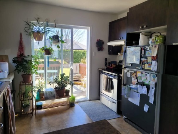 25 Rue Des Commissaires, Victoriaville (G6S 0C6)